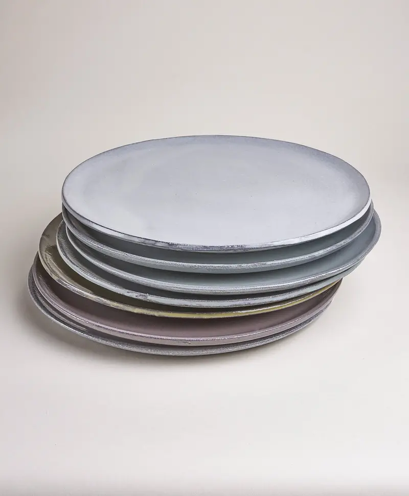Flat Porcelain Dinner Plate – Modern Minimalist, 10.5-Inch Diameter 1