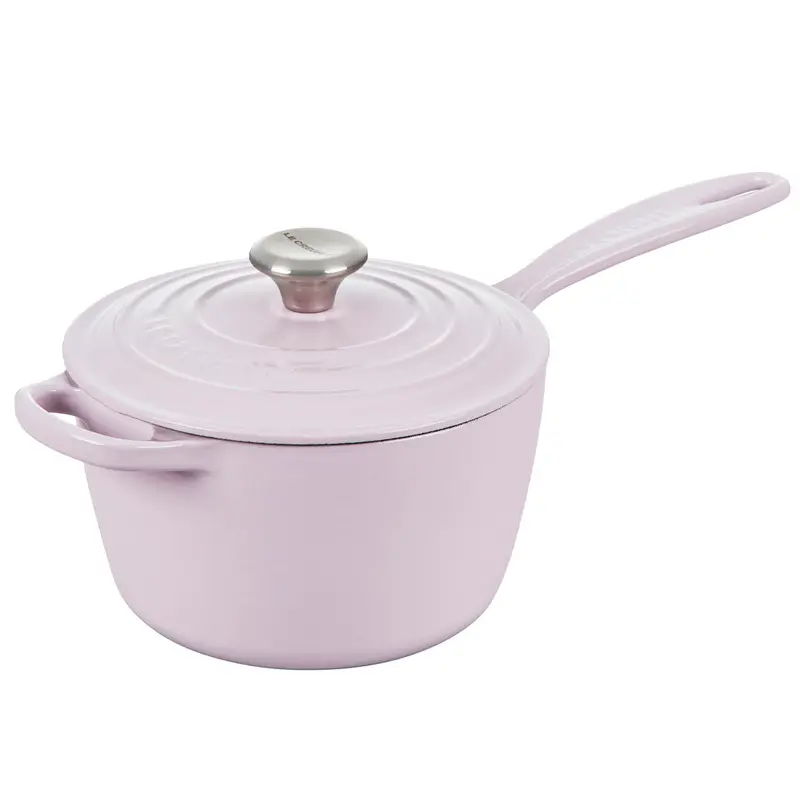 Le Creuset 2.25-Quart Signature Saucepan 1