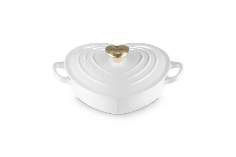 Le Creuset Heart-Shaped Shallow Cocotte – 1.25 Qt Enameled Cast Iron, Light Gold Knob 1