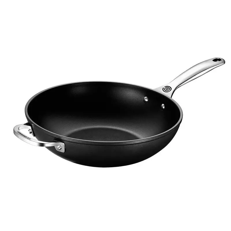 Le Creuset Toughened Nonstick Stir-Fry Pan – 12 Inch 1