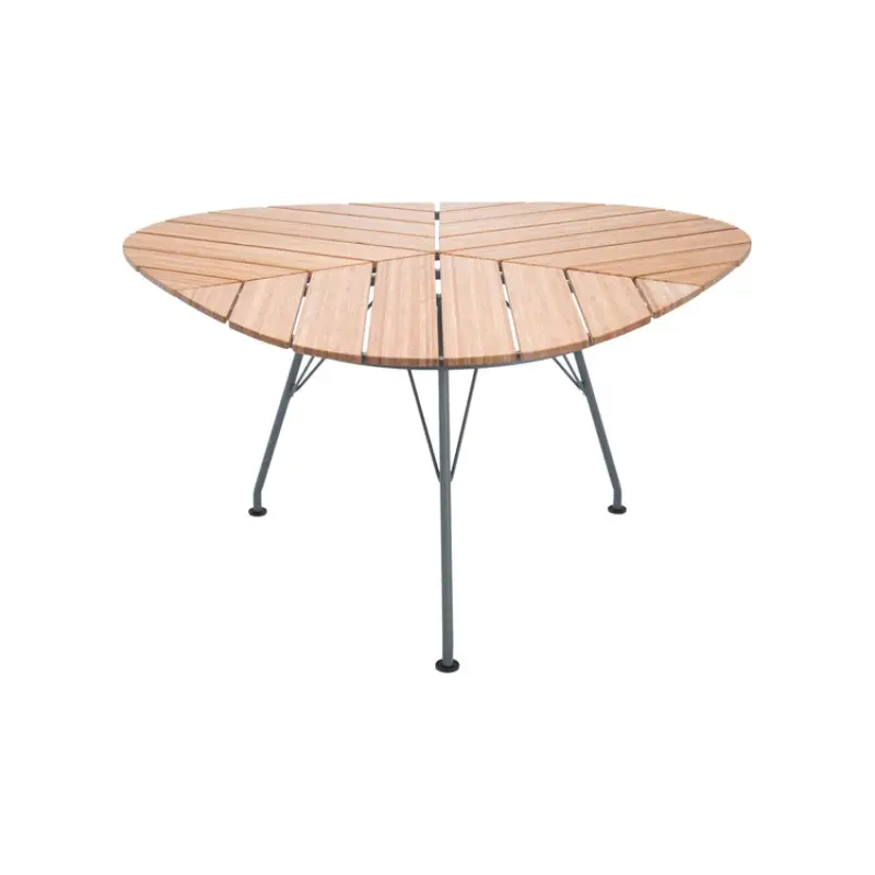 Leaf Lightweight Outdoor Dining Table 1