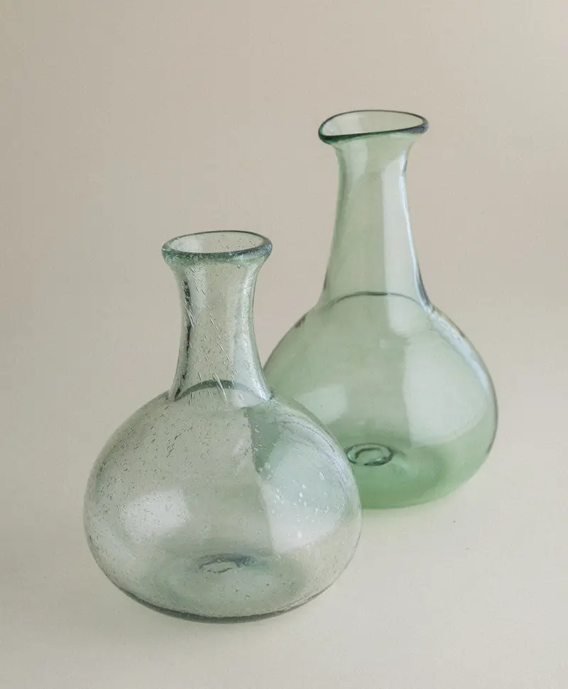 Minimalist Straight-Sided Glass Decanter 1