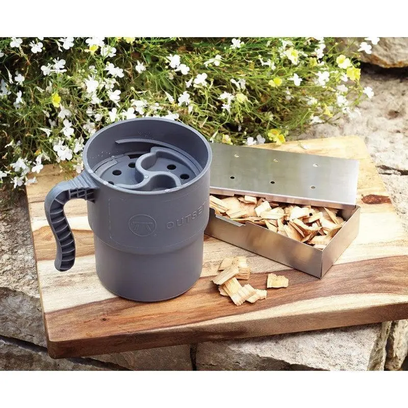 Outset Wood Chip Soaker Bucket – Heavy-Duty Soaking Container For Smoked Foods 1