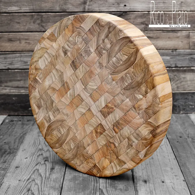 Rico & Plato Bayleaf Mighty End-Grain Teak Chopping Board 1