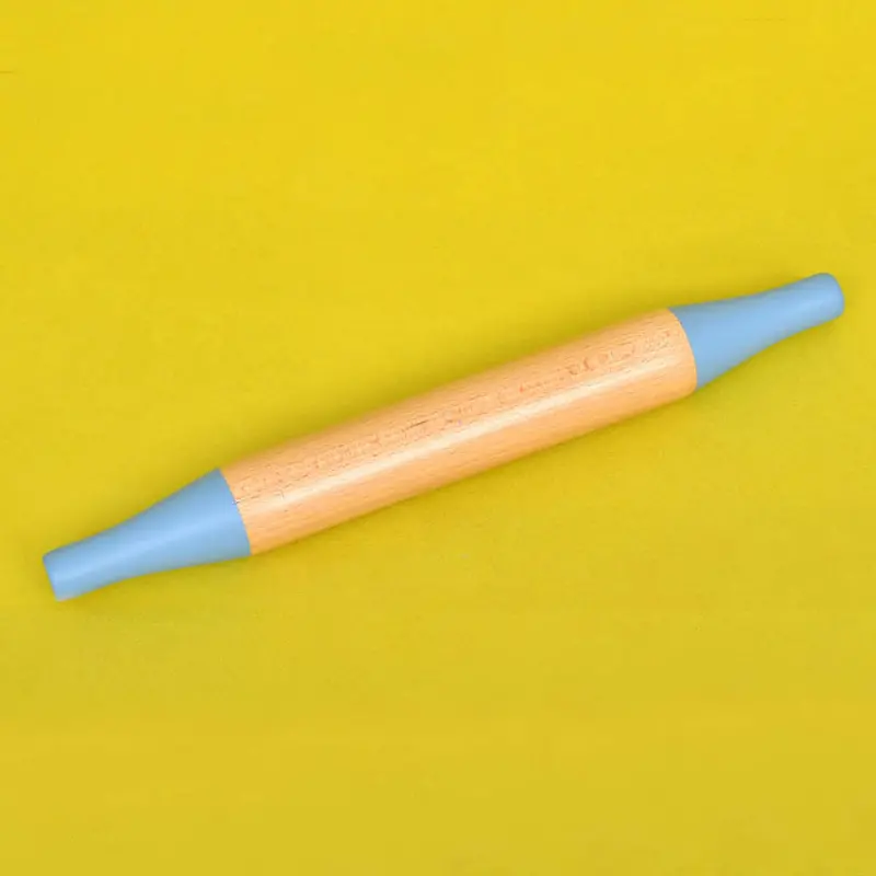 Tessie & Jessie Bamboo Star-Patterned Cake Rolling Pin 1